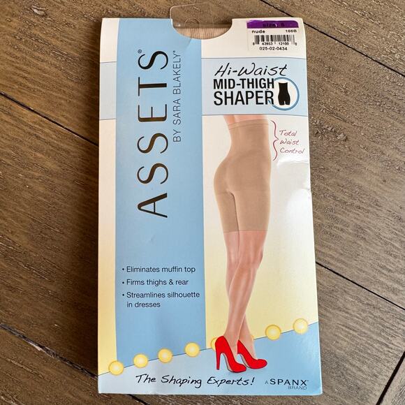 SPANX Assets Women's 5 (220lbs-265lbs) High Waist Mid Thigh Shaper Shorts Nude - Picture 1 of 6